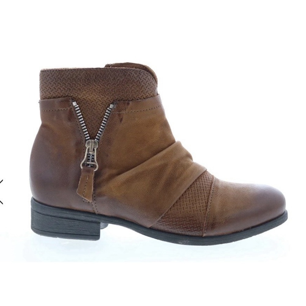 Miz Mooz Sunny Size 38 Wide US 7.5-8 Hazelnut Bootie